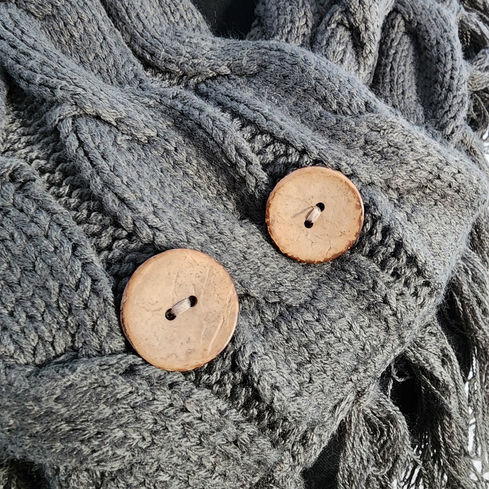 Tickled Pink Gray Knit Scarf with Fringe and Buttons - Picture 4 of 6